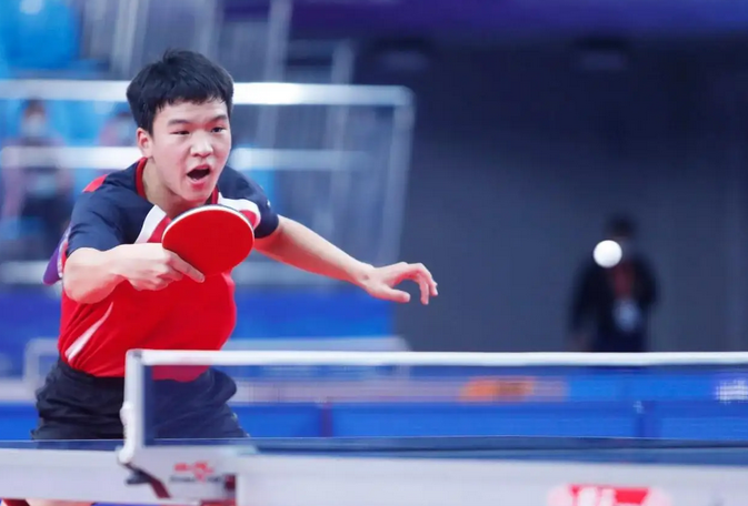 并且渴望在 并且渴望在